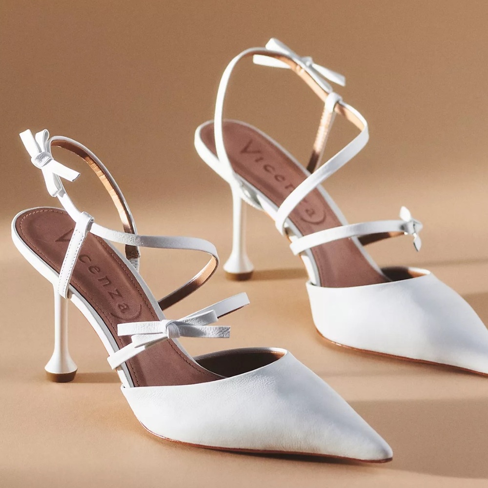 VICENZA ARANNI STRAPPY PUMPS - white